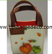 Autumn gift felt basket