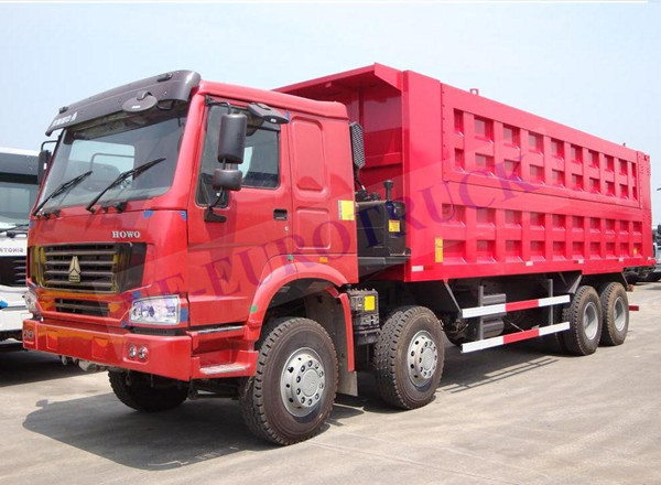 Sinotruk HOWO DumpTruck M8x4 CommonRail