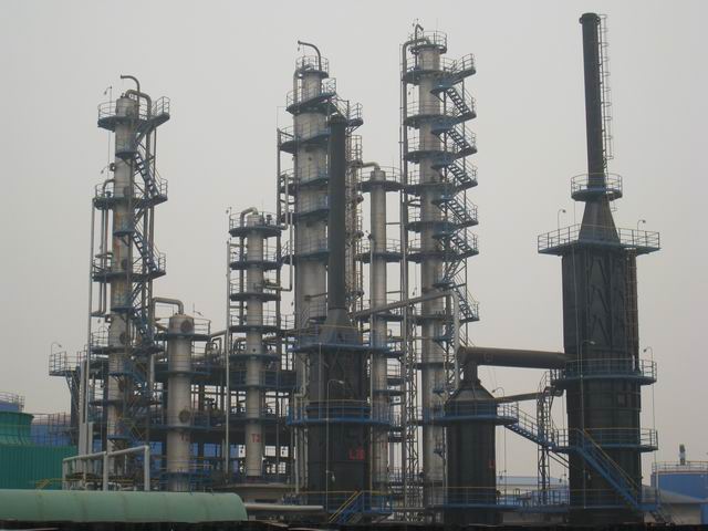 Column type used oil re-refining plant