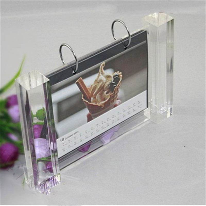 desk calendar