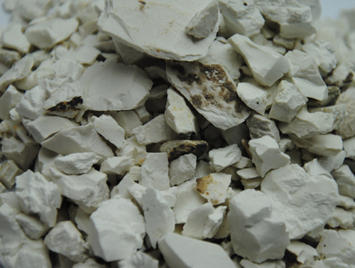 Calcined flint clay