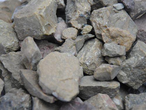 Calcium aluminate