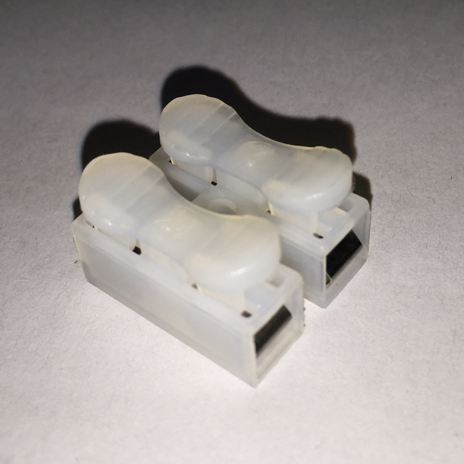 Aluminium P2 two bit fast terminal station