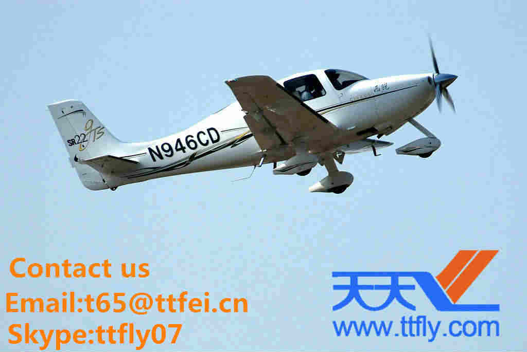 SR22 airplane