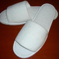 Large picture hotel slippers