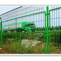 Large picture wire mesh fence
