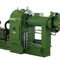 Large picture cold-feed rubber extruder