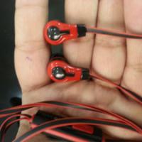Large picture cheap earphone with mic in tangle free wire