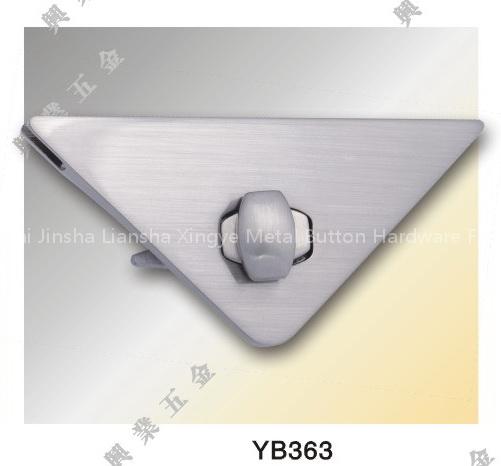 Fashion turn lock