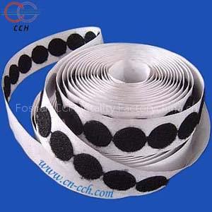 :fasten Velcro tape