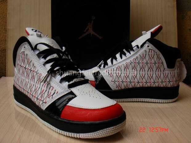 wholesnike dunk shoes,nike shox, nike air max