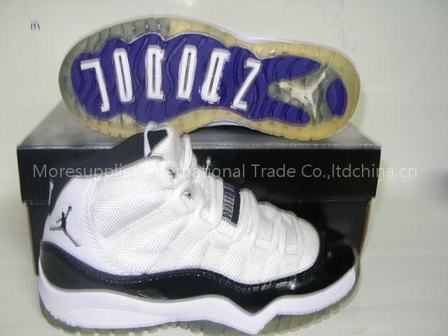 children sport shoes