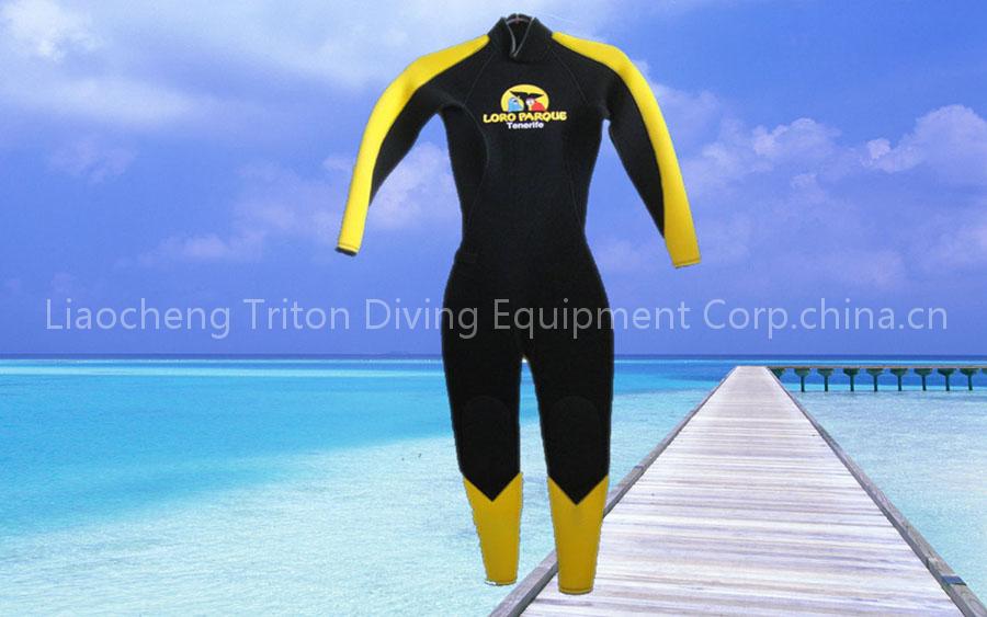 wetsuit