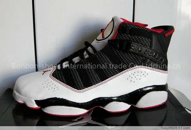footwear,T-shirt,jean,handbag,sunglass,watch
