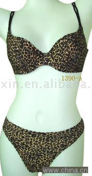 Molded Seamless Bra and Panties (Ultrasonic Finishing)