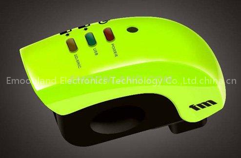 Mobile data backup device