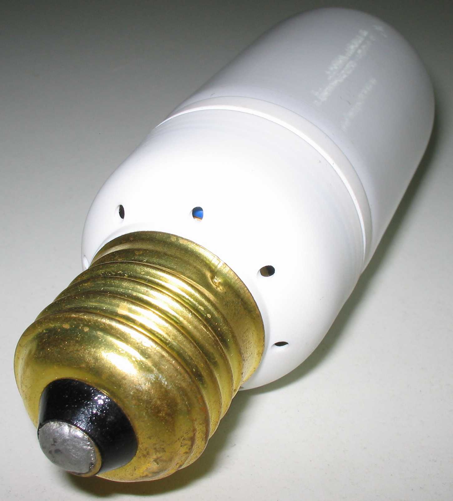 Taiwan 12 Volt DC Compact Energy Saving Fluorescent Light Bulb