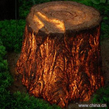 Poly-Resin Stub Light with Halogen Lamp