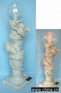 Polyresin/Glass Solar & F/O Dragon Post Globe Light