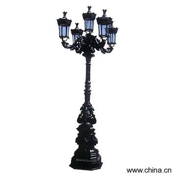 Cast Street Lamp