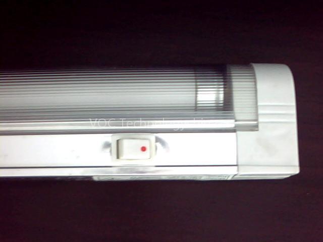 T5 Light line with a switch on fixture