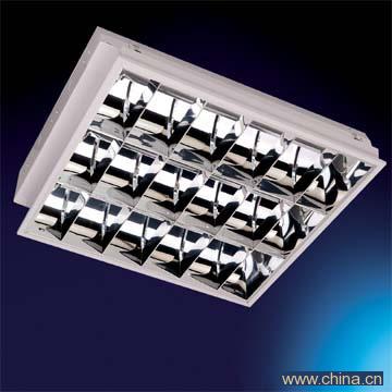 Fluorescent Lighting Fixture