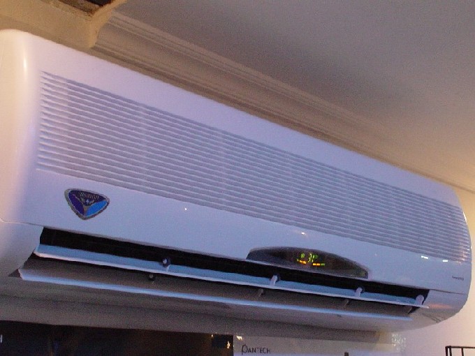 Bahrain Sasaran Wall Split 24, 000BTU