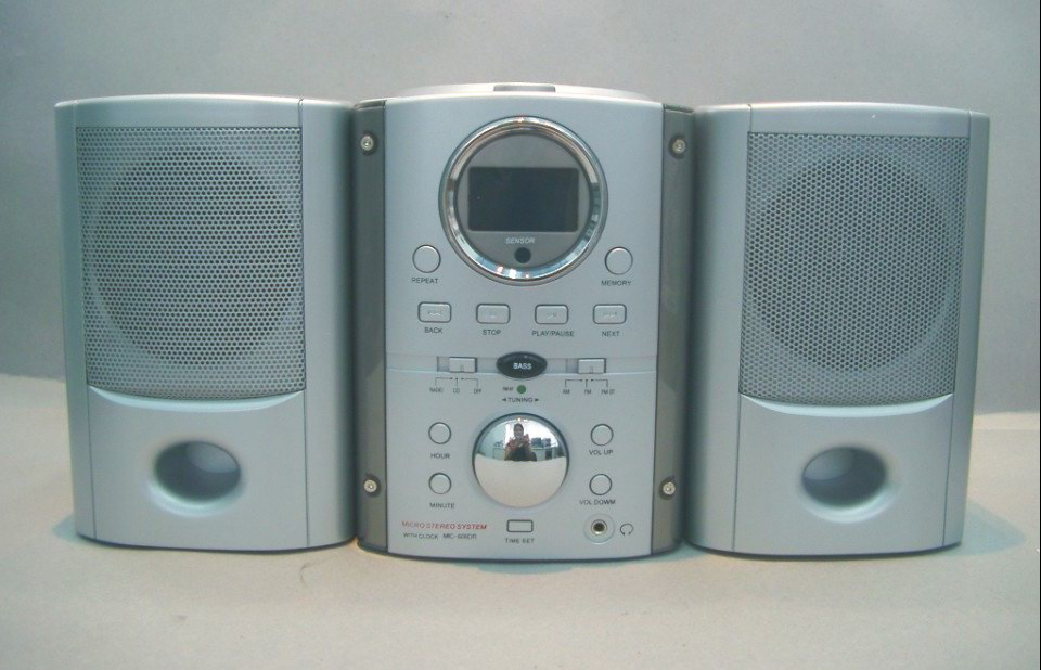Hong Kong CD/Radio With Clock Micro System