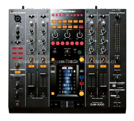 Pioneer CDJ-2000 Professional Multi-Media and CD Player