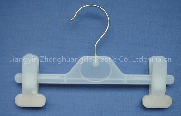 bottom hanger