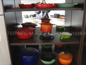 cast iron cookware