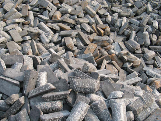 STEEL MAKING PIG IRON