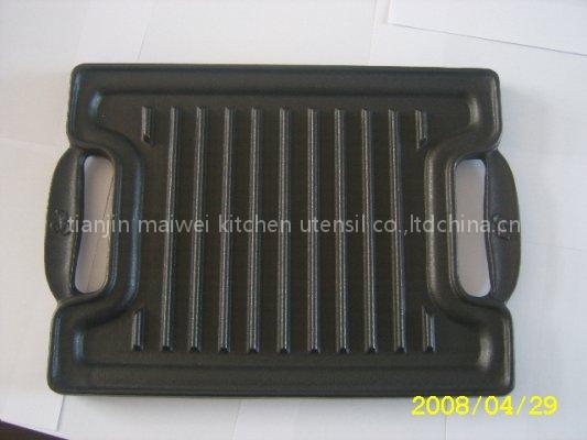 cast iron utensil