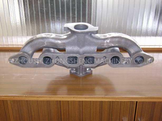 exhaust pipes/exhaust manifold