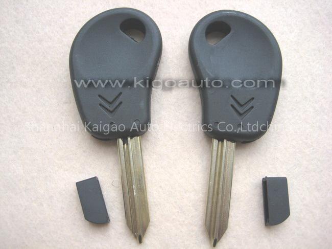 Citroen key blank can put chip in