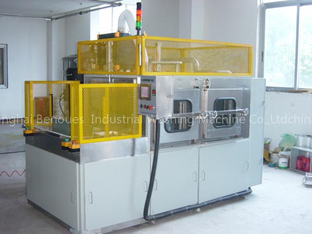of industrial cleaning equipment