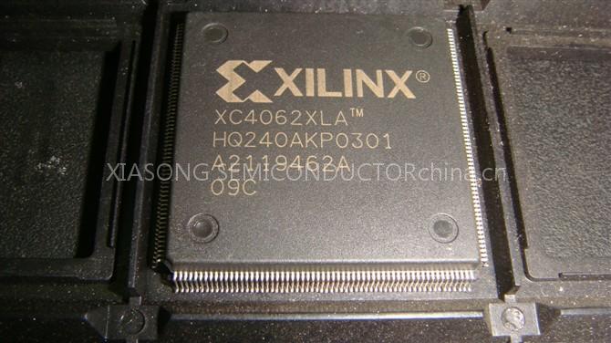 XC4062XLA-09HQ240C