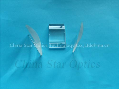 Plano-Convex Squareness Cylindrical Lens