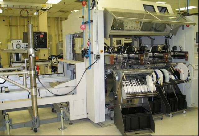 United States Grohmann SMD Placer