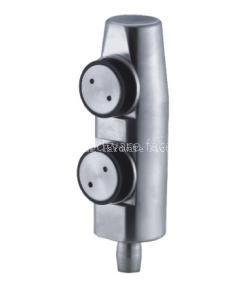 upper pivot pole