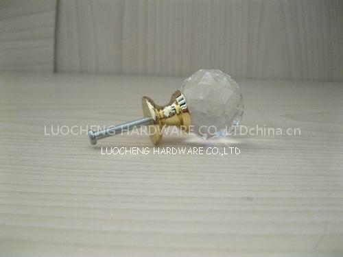 30MM CUT CRYSTAL KNOB WITH BRASS BASE GOLD FINISH