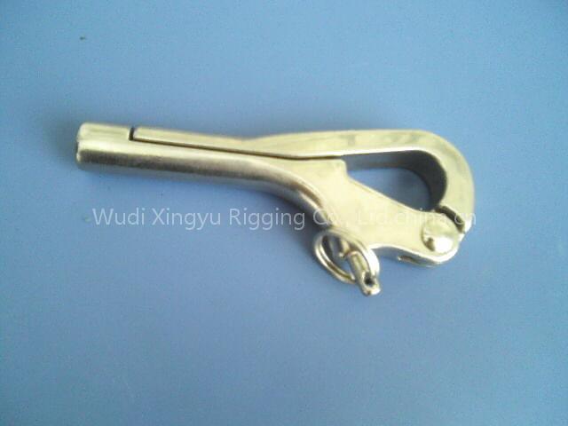 Pelican Hook