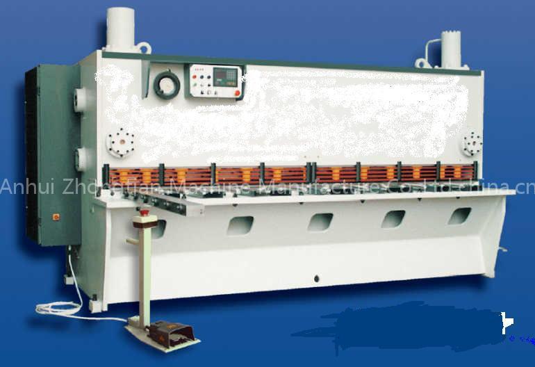 Hydraulic shearing machine