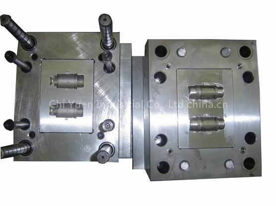 Plastic injection mould