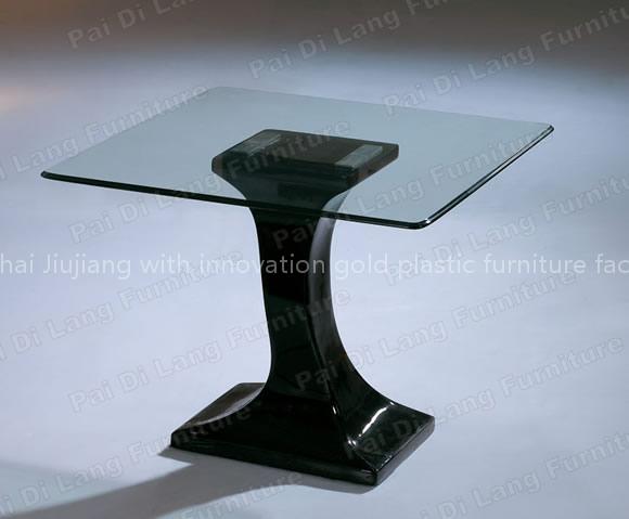 of hot bar / lounge bar / trendy bar / steel