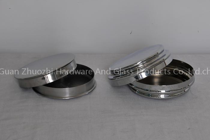 hardware fitting--sealing cover