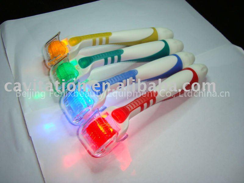 Vibrating LED derma roller with 4 bio lights FB-DR11