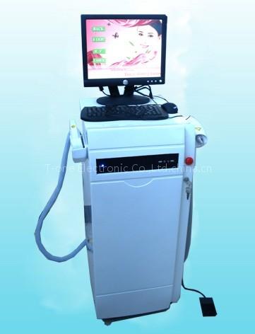 Multi functional PC system E-light + RF + ND: YAG laser combination beauty workstation