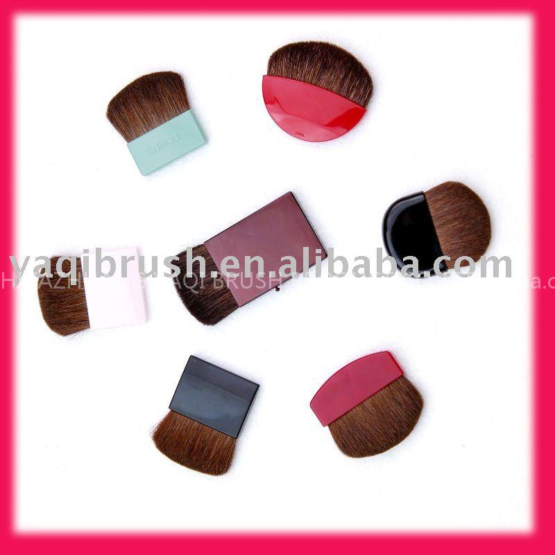 flat blush brush