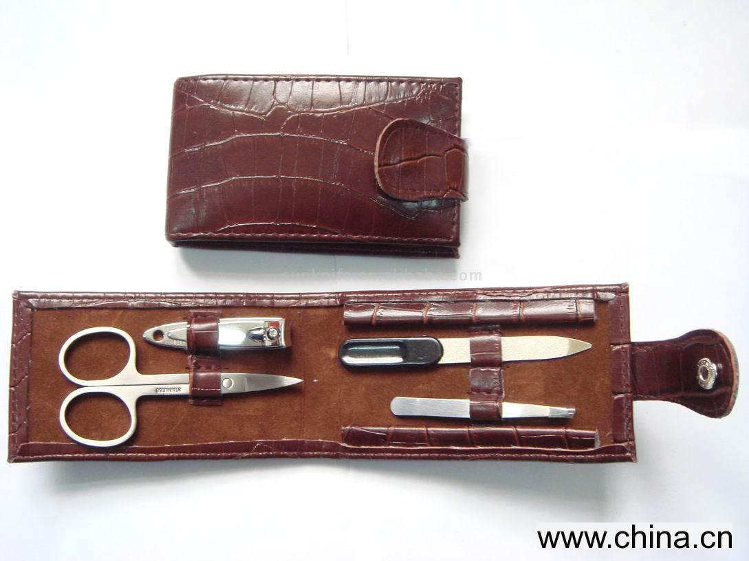 Manicure Set With Real Leather Case